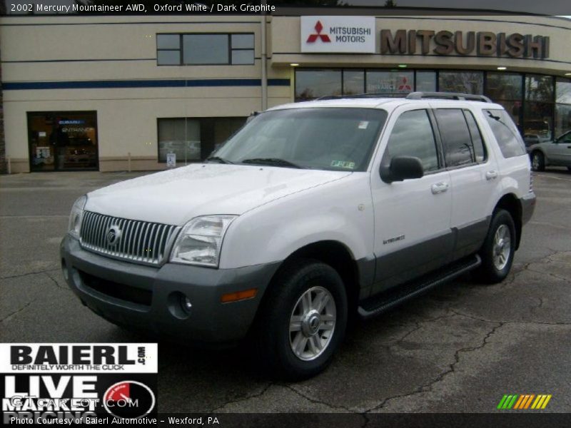 Oxford White / Dark Graphite 2002 Mercury Mountaineer AWD