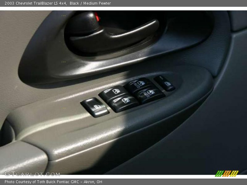 Black / Medium Pewter 2003 Chevrolet TrailBlazer LS 4x4