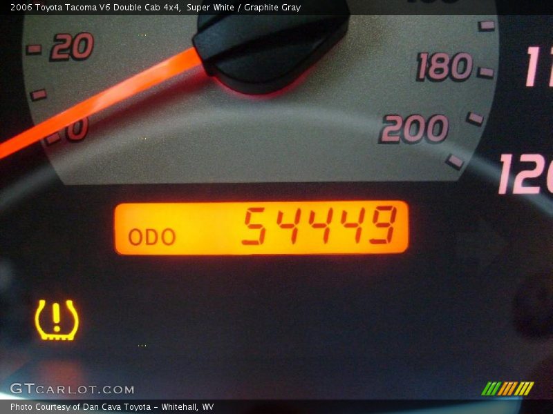 Super White / Graphite Gray 2006 Toyota Tacoma V6 Double Cab 4x4