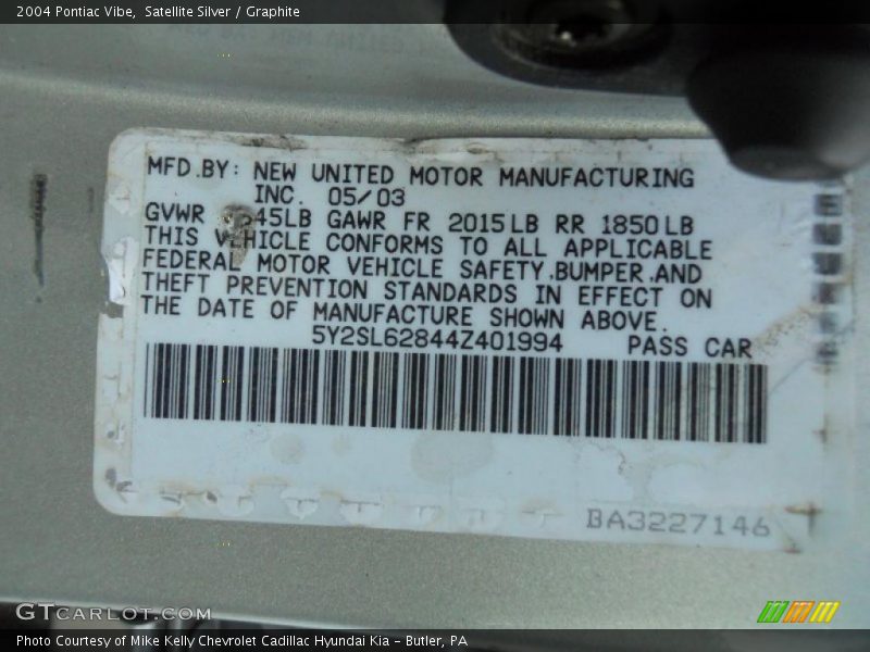 Satellite Silver / Graphite 2004 Pontiac Vibe