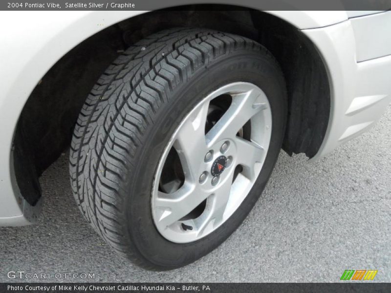 Satellite Silver / Graphite 2004 Pontiac Vibe