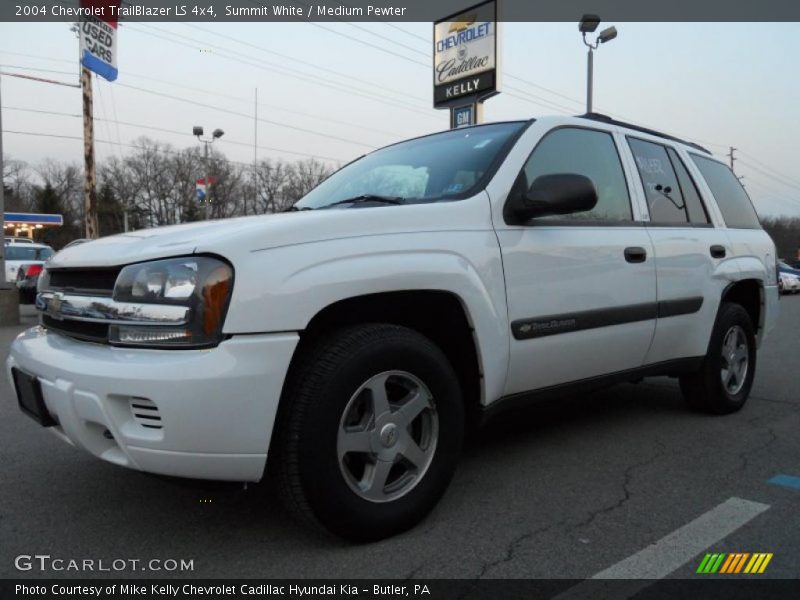 Summit White / Medium Pewter 2004 Chevrolet TrailBlazer LS 4x4