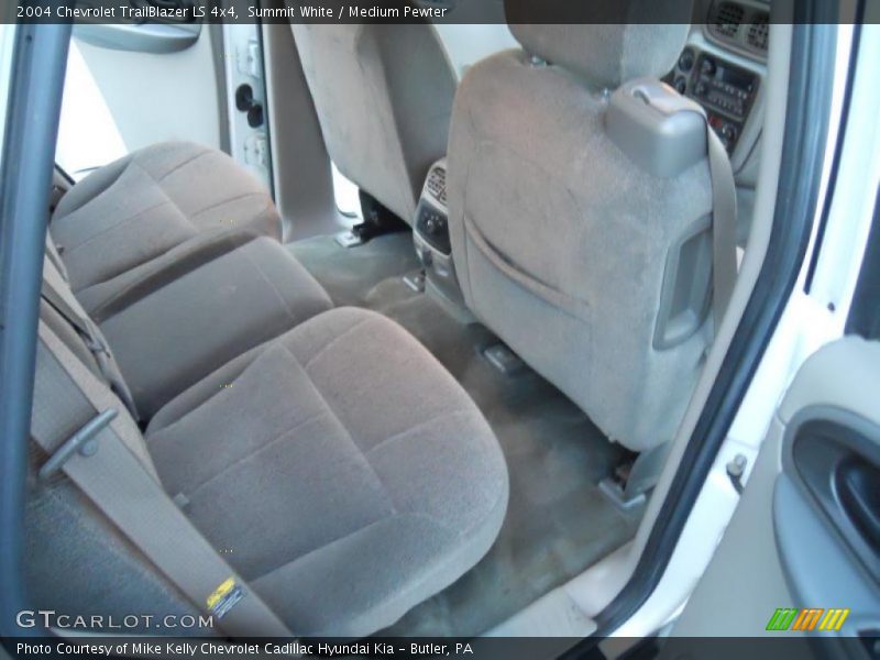 Summit White / Medium Pewter 2004 Chevrolet TrailBlazer LS 4x4