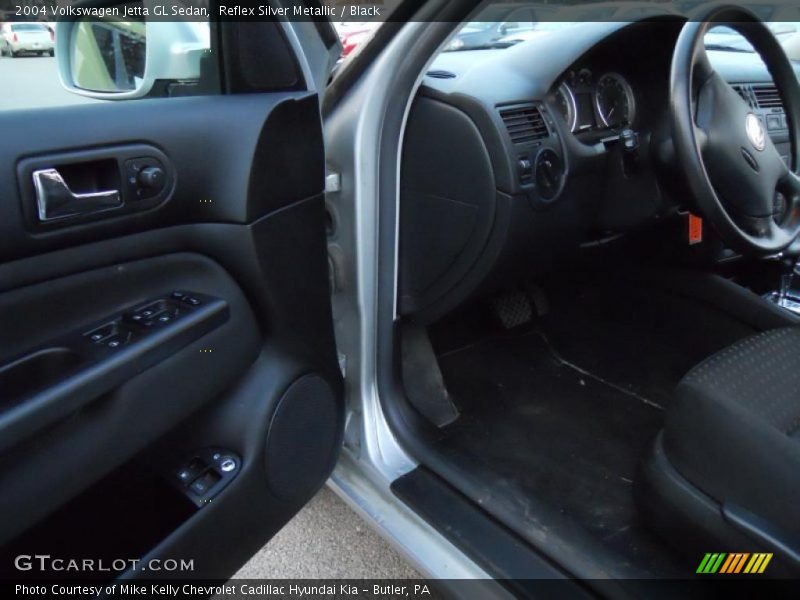 Reflex Silver Metallic / Black 2004 Volkswagen Jetta GL Sedan