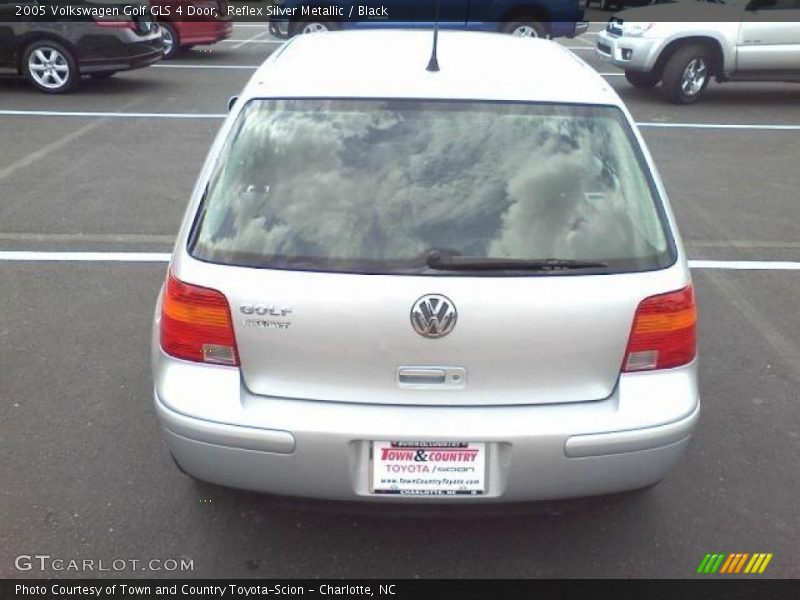 Reflex Silver Metallic / Black 2005 Volkswagen Golf GLS 4 Door
