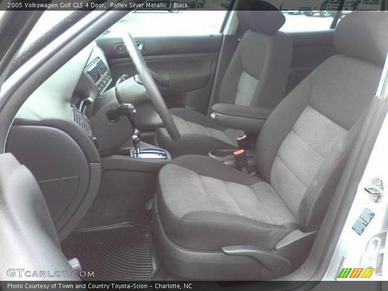 Reflex Silver Metallic / Black 2005 Volkswagen Golf GLS 4 Door