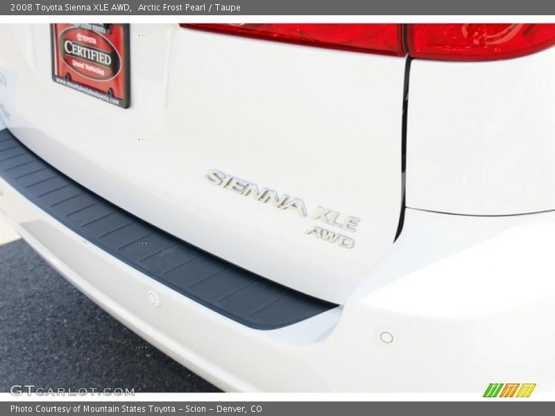 Arctic Frost Pearl / Taupe 2008 Toyota Sienna XLE AWD
