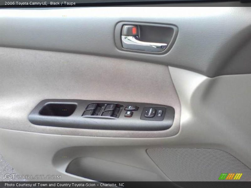 Black / Taupe 2006 Toyota Camry LE