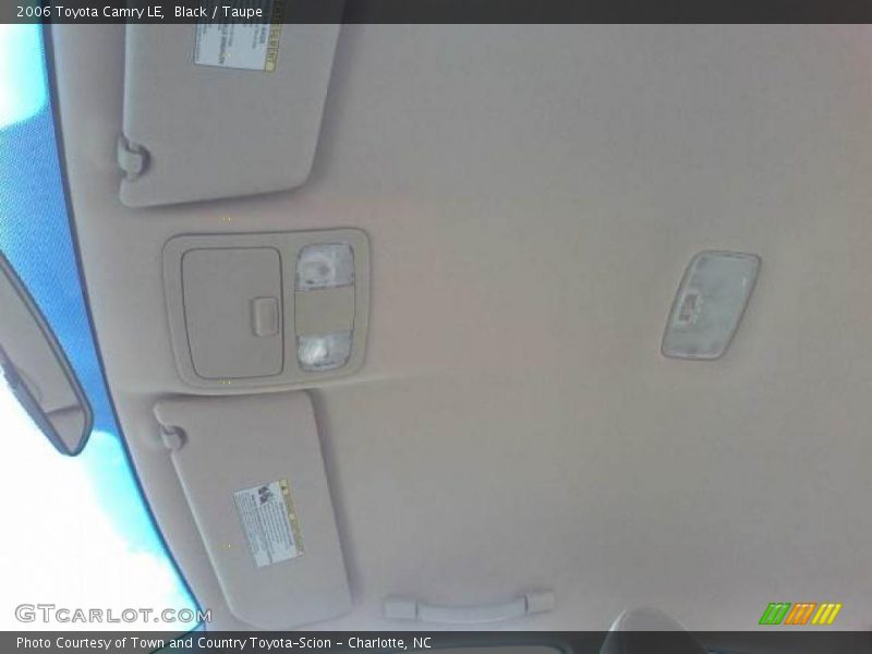 Black / Taupe 2006 Toyota Camry LE