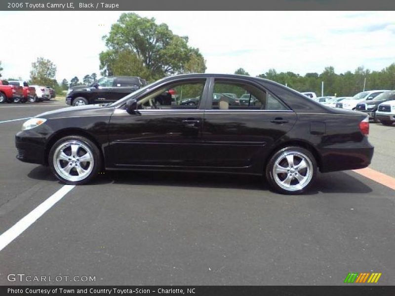 Black / Taupe 2006 Toyota Camry LE