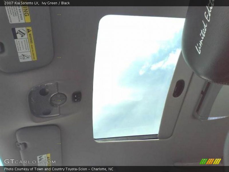 Ivy Green / Black 2007 Kia Sorento LX