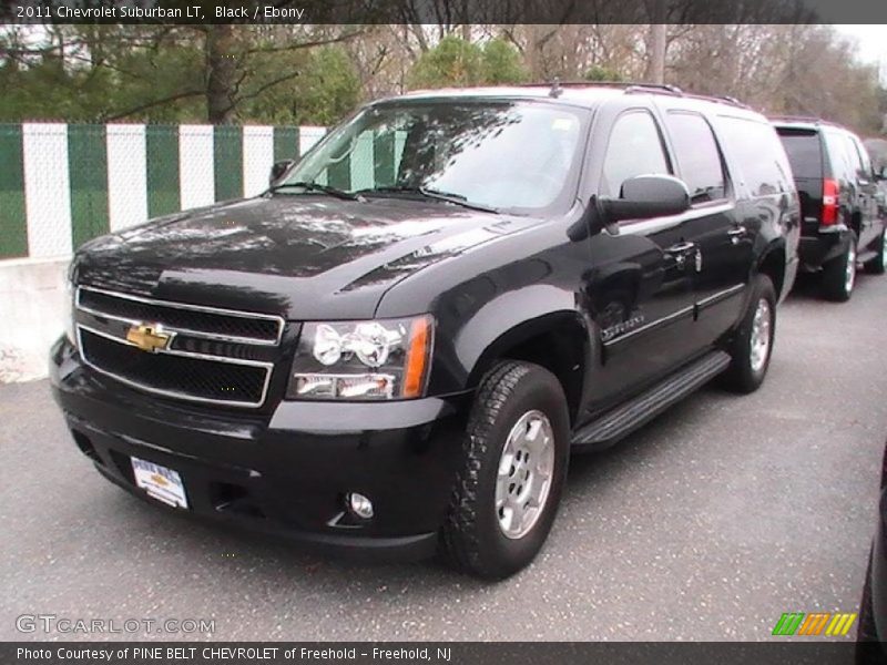 Front 3/4 View of 2011 Suburban LT