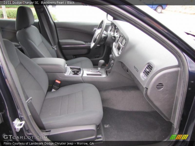 Blackberry Pearl / Black 2011 Dodge Charger SE