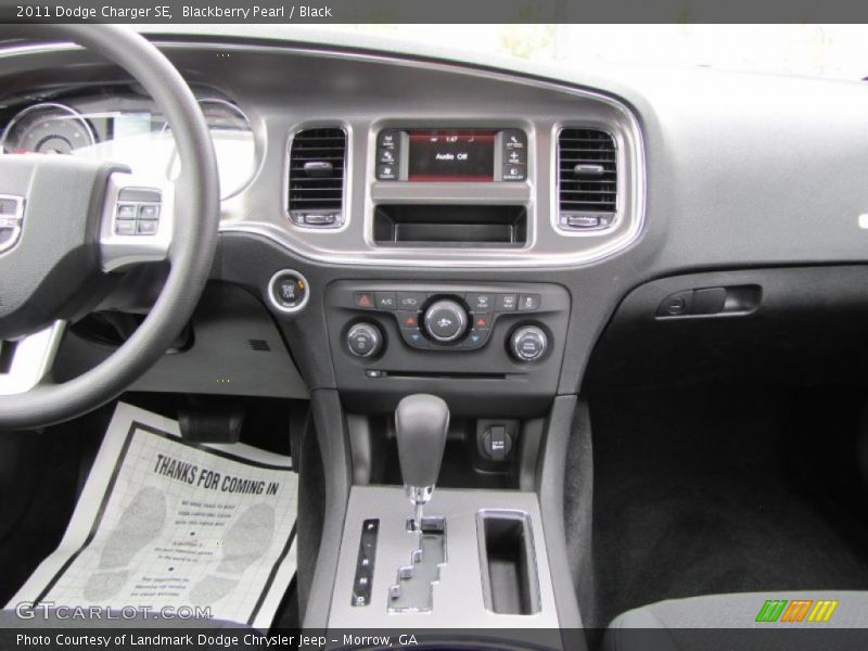 Blackberry Pearl / Black 2011 Dodge Charger SE