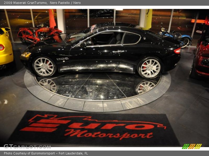 Nero Pastello / Nero 2009 Maserati GranTurismo