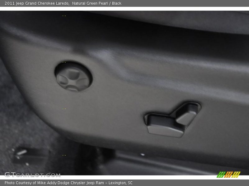 Natural Green Pearl / Black 2011 Jeep Grand Cherokee Laredo