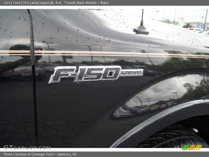 Tuxedo Black Metallic / Black 2011 Ford F150 Lariat SuperCab 4x4