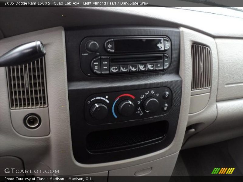 Light Almond Pearl / Dark Slate Gray 2005 Dodge Ram 1500 ST Quad Cab 4x4