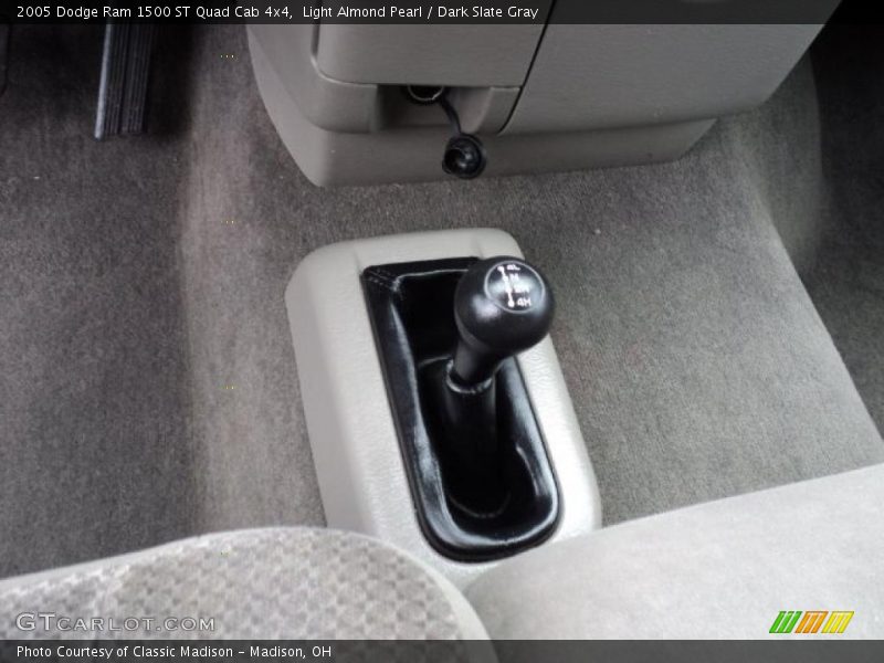 Light Almond Pearl / Dark Slate Gray 2005 Dodge Ram 1500 ST Quad Cab 4x4