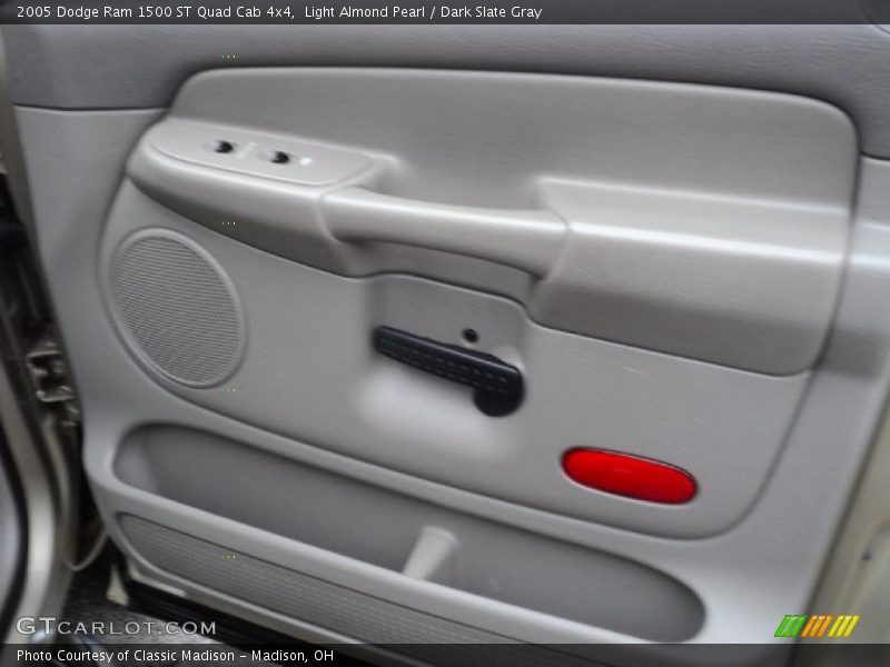 Light Almond Pearl / Dark Slate Gray 2005 Dodge Ram 1500 ST Quad Cab 4x4