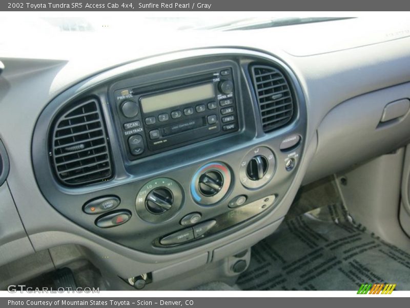 Controls of 2002 Tundra SR5 Access Cab 4x4