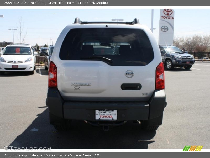 Silver Lightning Metallic / Steel/Graphite 2005 Nissan Xterra SE 4x4