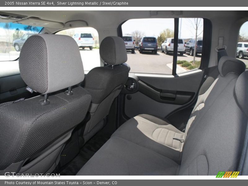 Silver Lightning Metallic / Steel/Graphite 2005 Nissan Xterra SE 4x4