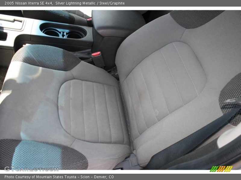 Silver Lightning Metallic / Steel/Graphite 2005 Nissan Xterra SE 4x4