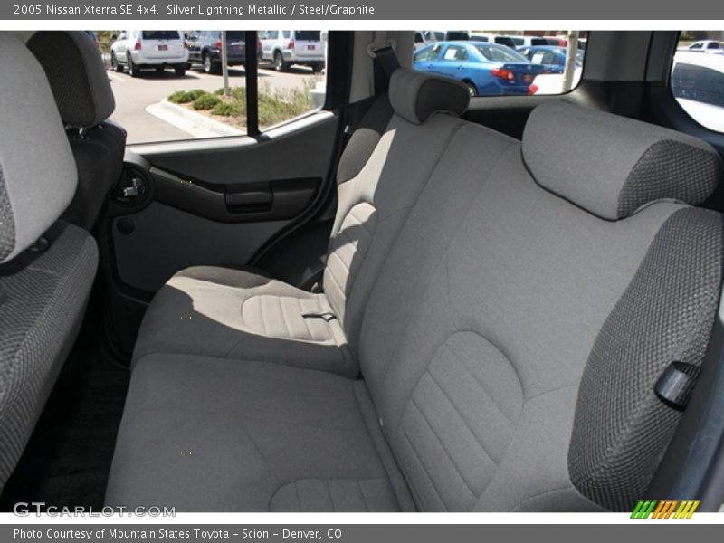 Silver Lightning Metallic / Steel/Graphite 2005 Nissan Xterra SE 4x4