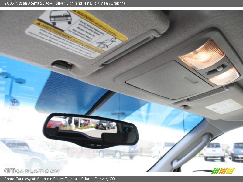 Silver Lightning Metallic / Steel/Graphite 2005 Nissan Xterra SE 4x4