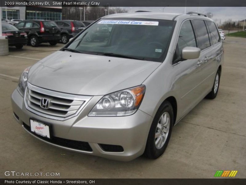 Silver Pearl Metallic / Gray 2009 Honda Odyssey EX