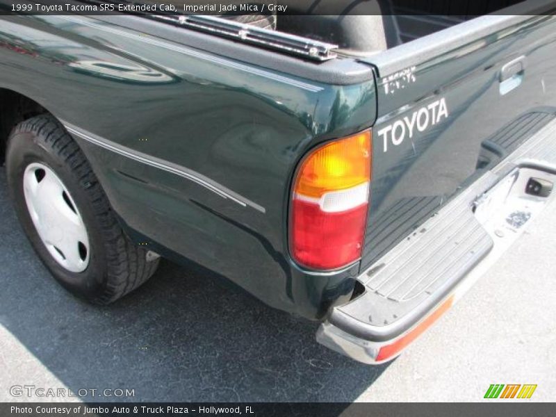 Imperial Jade Mica / Gray 1999 Toyota Tacoma SR5 Extended Cab