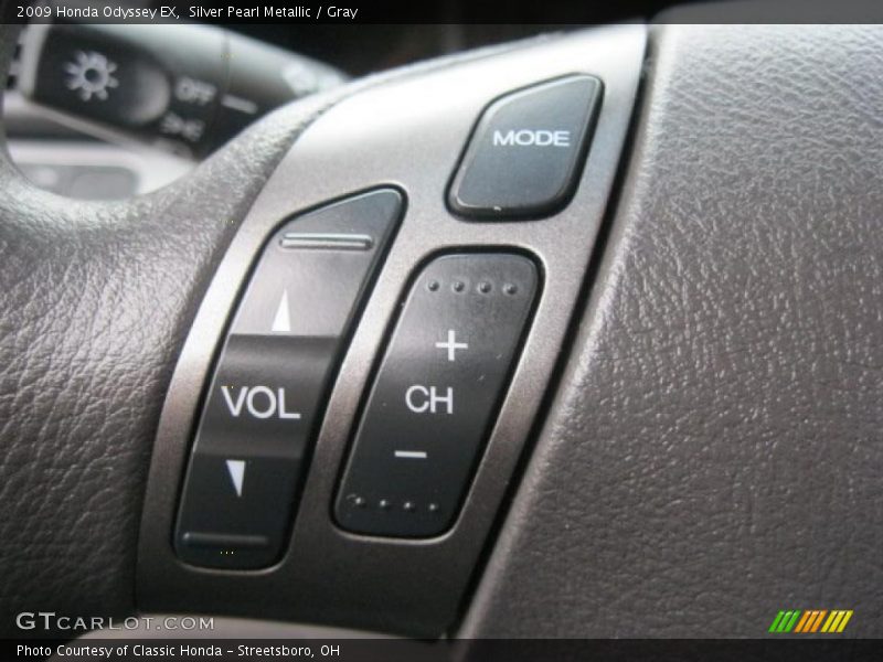 Silver Pearl Metallic / Gray 2009 Honda Odyssey EX