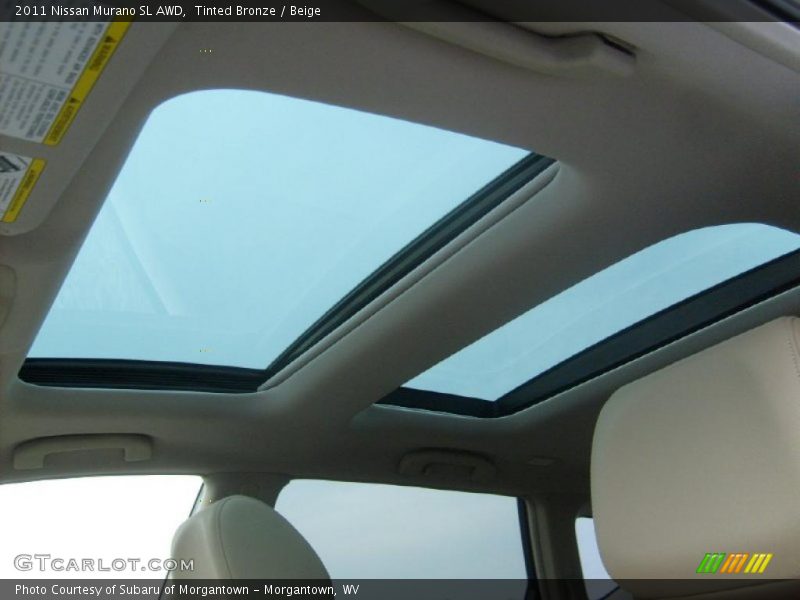 Sunroof of 2011 Murano SL AWD