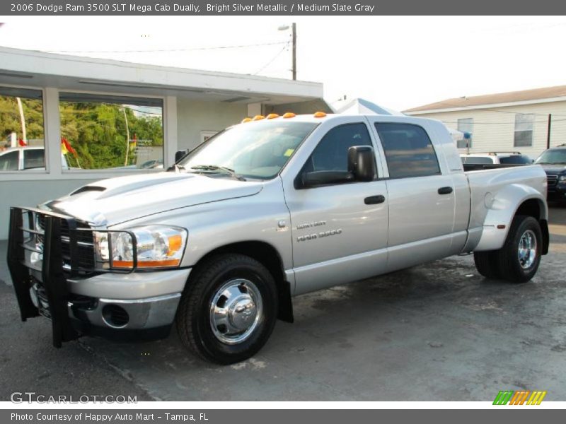 Front 3/4 View of 2006 Ram 3500 SLT Mega Cab Dually
