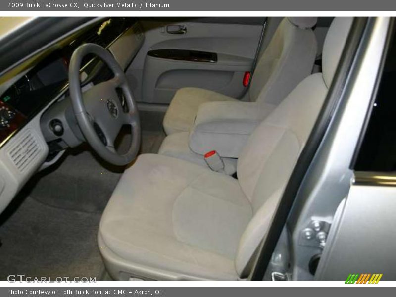 Quicksilver Metallic / Titanium 2009 Buick LaCrosse CX