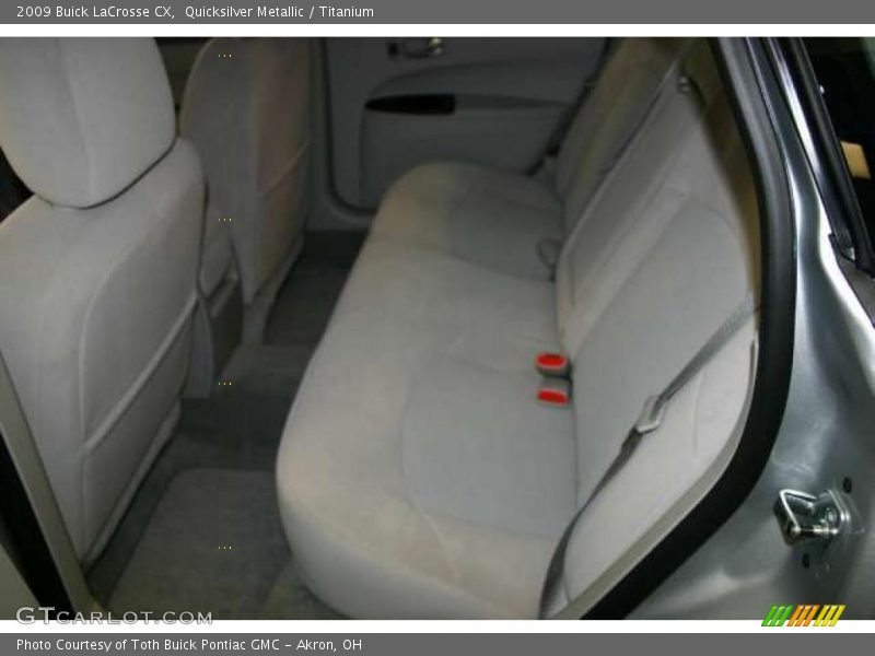 Quicksilver Metallic / Titanium 2009 Buick LaCrosse CX