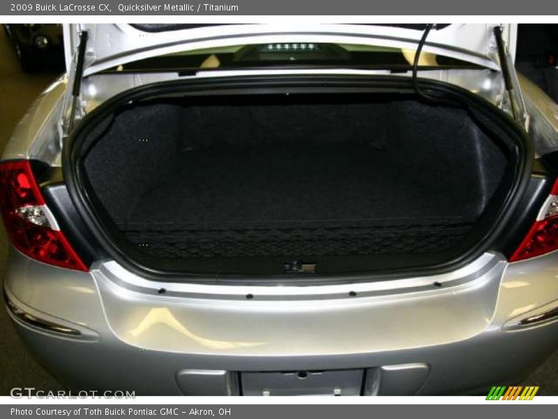 Quicksilver Metallic / Titanium 2009 Buick LaCrosse CX