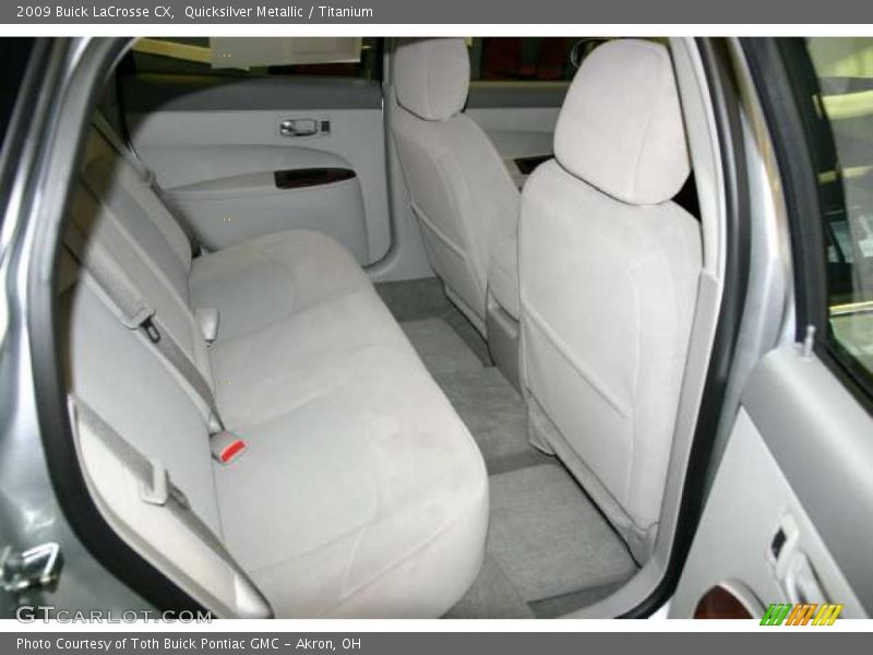 Quicksilver Metallic / Titanium 2009 Buick LaCrosse CX