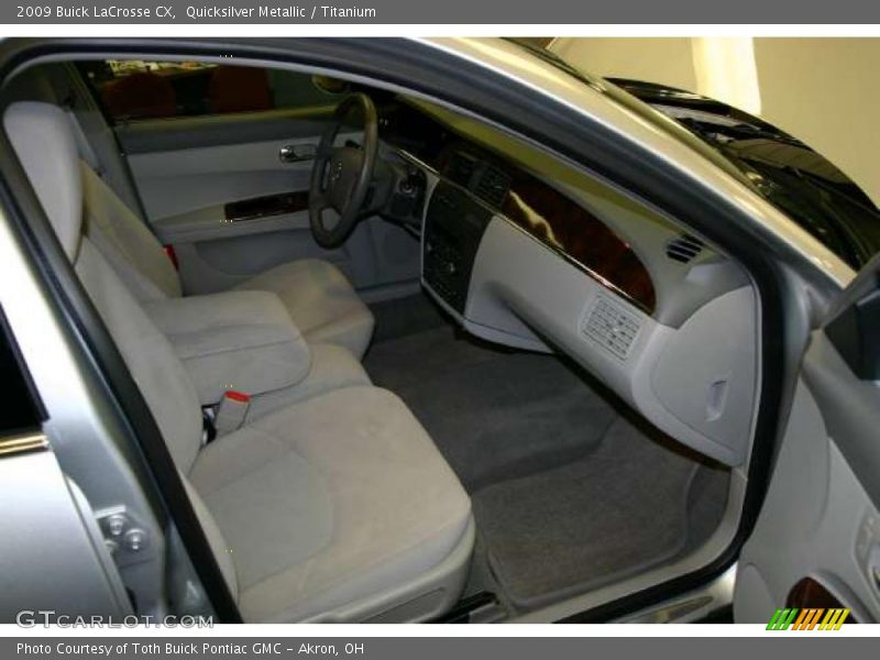 Quicksilver Metallic / Titanium 2009 Buick LaCrosse CX