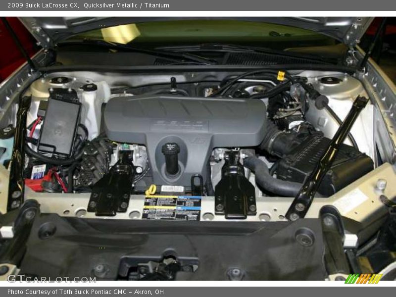 Quicksilver Metallic / Titanium 2009 Buick LaCrosse CX