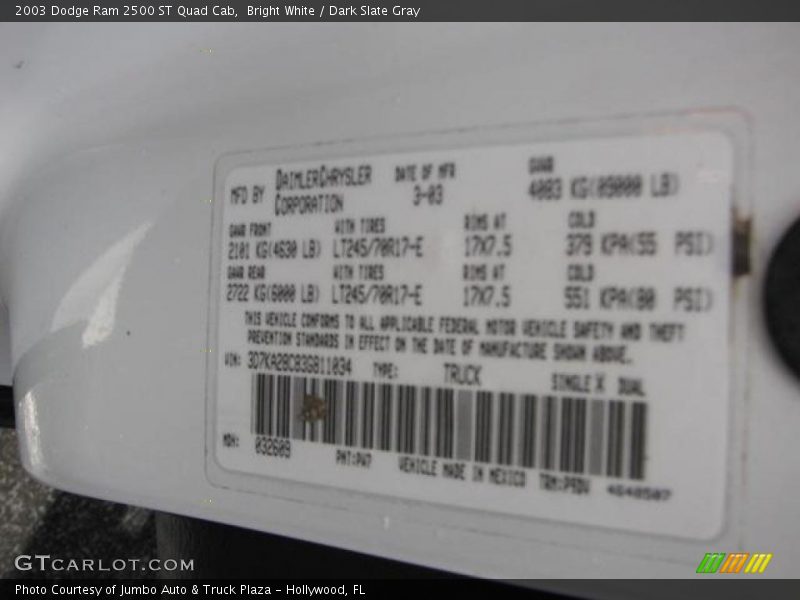 Bright White / Dark Slate Gray 2003 Dodge Ram 2500 ST Quad Cab