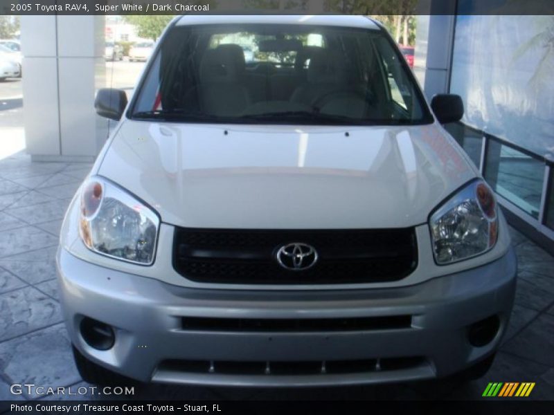 Super White / Dark Charcoal 2005 Toyota RAV4