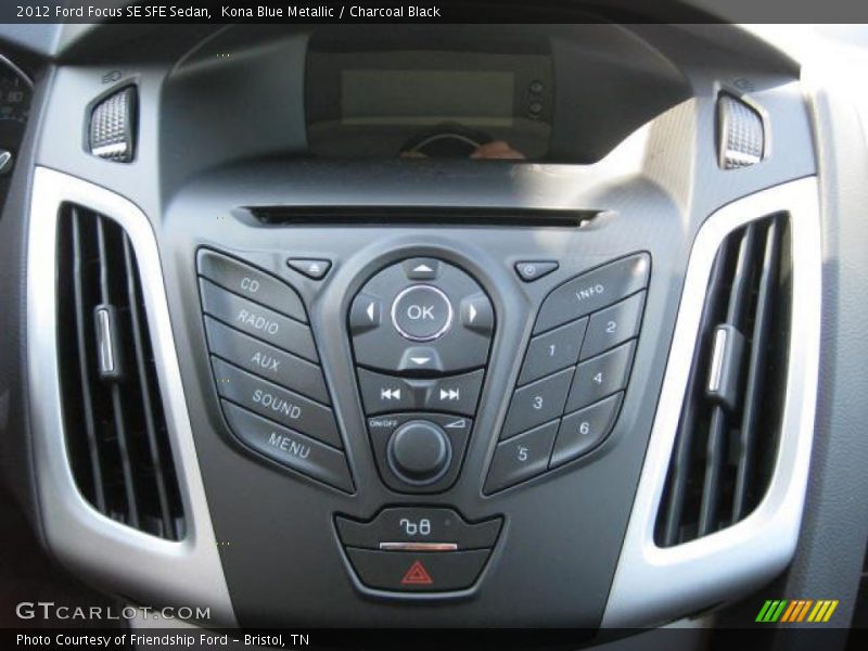 Controls of 2012 Focus SE SFE Sedan