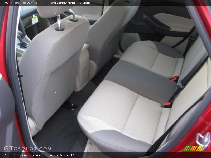  2012 Focus SE 5-Door Stone Interior