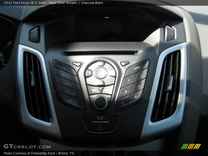 Ingot Silver Metallic / Charcoal Black 2012 Ford Focus SE 5-Door