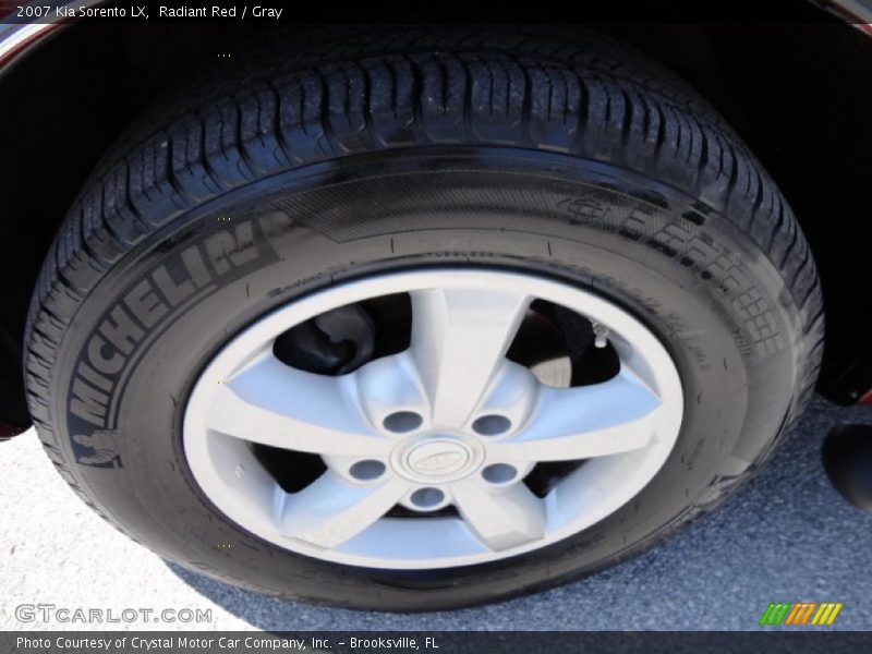 Radiant Red / Gray 2007 Kia Sorento LX