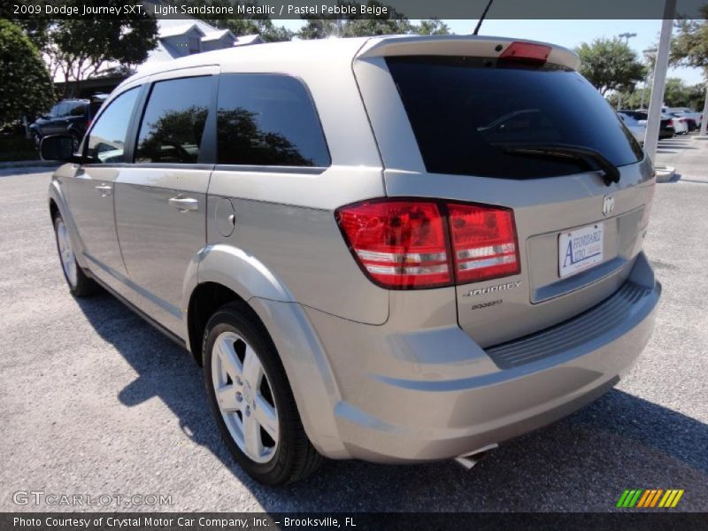 Light Sandstone Metallic / Pastel Pebble Beige 2009 Dodge Journey SXT