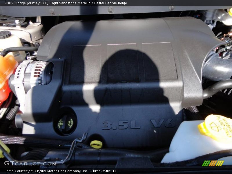 Light Sandstone Metallic / Pastel Pebble Beige 2009 Dodge Journey SXT