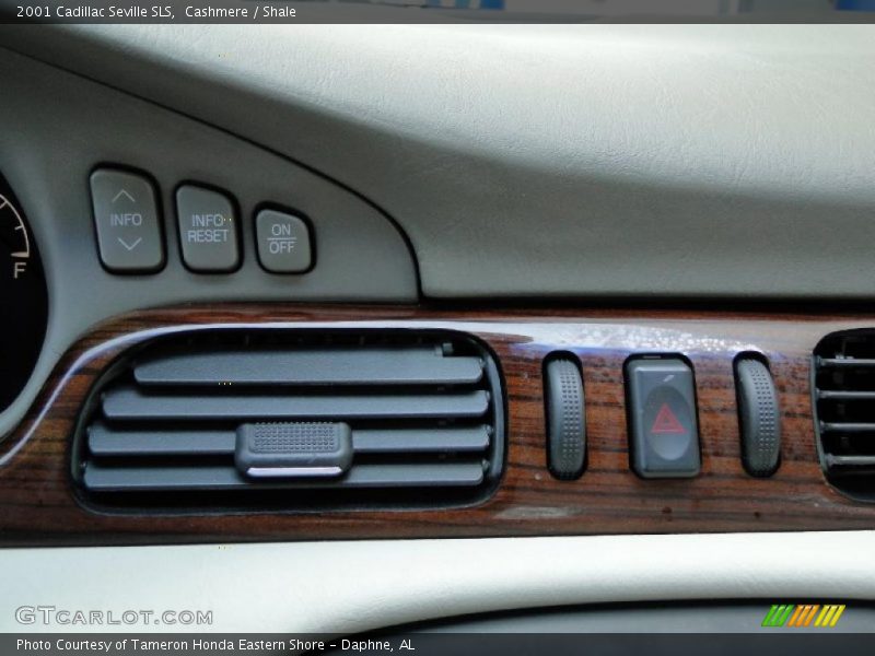 Cashmere / Shale 2001 Cadillac Seville SLS